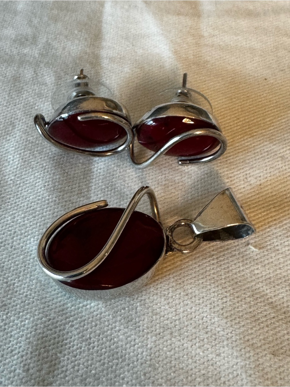 Red Glass Oval Pendant and Stud Earring Set sterling 925 silver